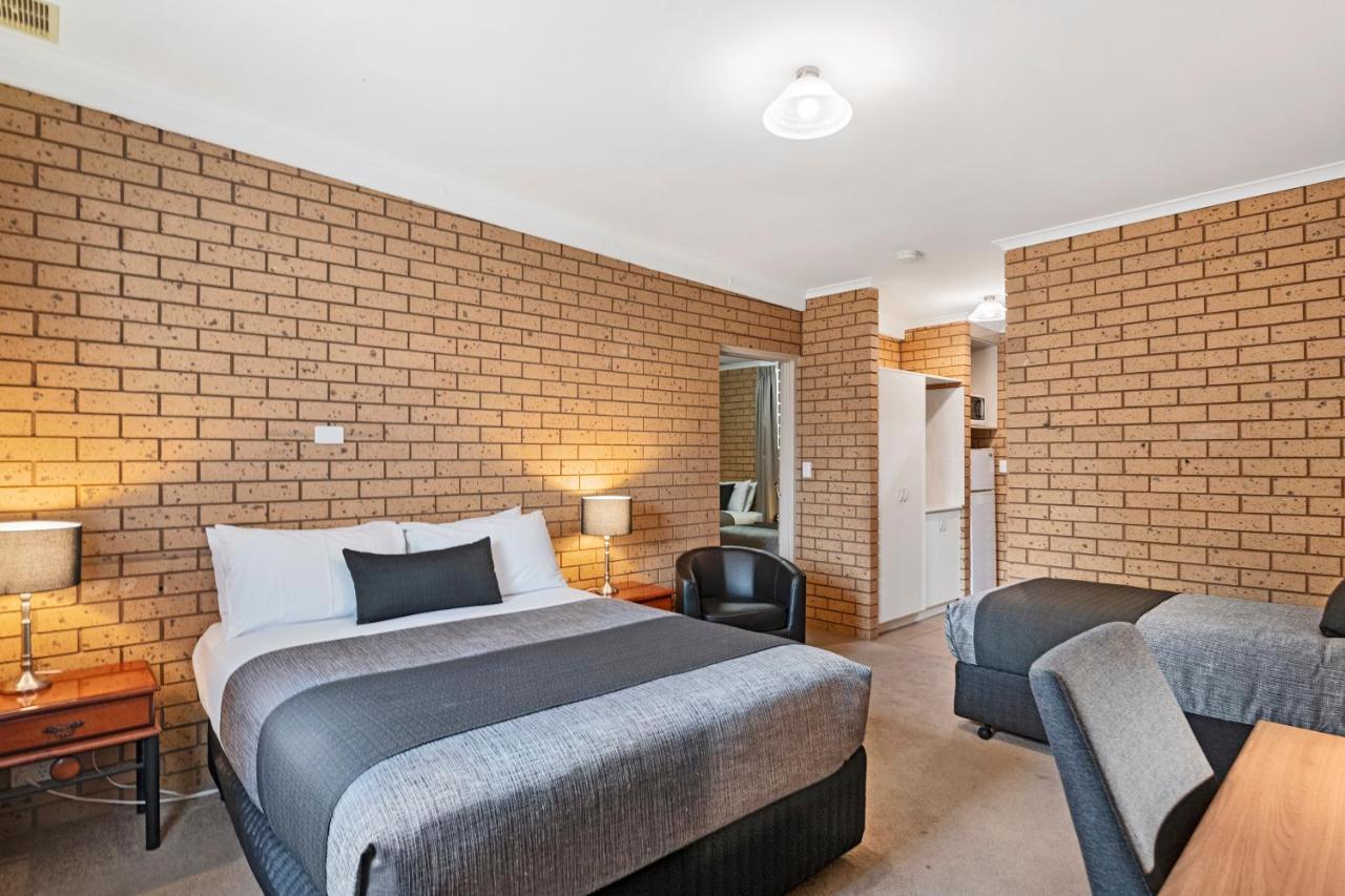 Avondel Motor Inn Benalla Bagian luar foto