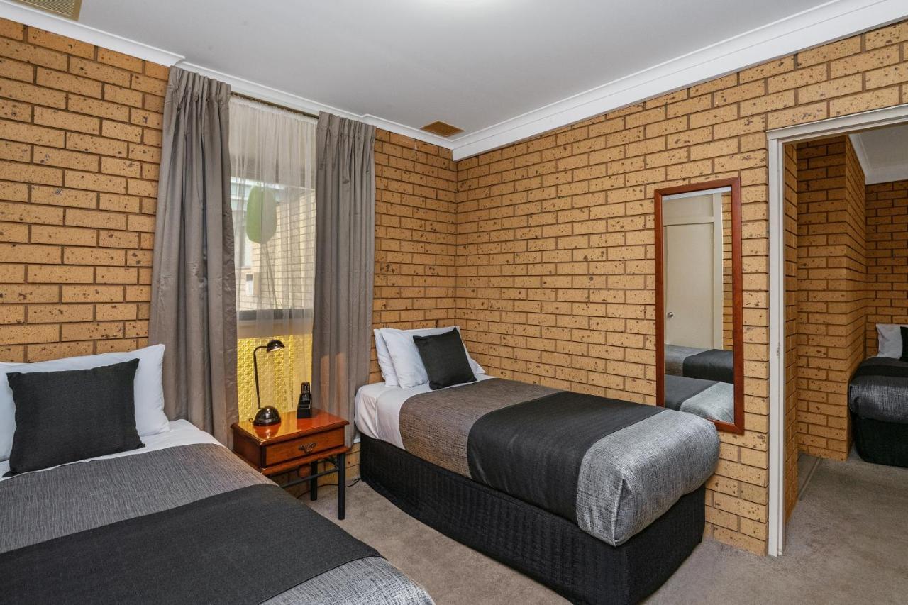 Avondel Motor Inn Benalla Bagian luar foto