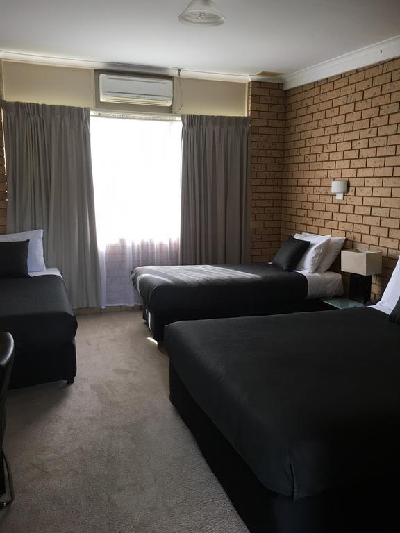 Avondel Motor Inn Benalla Bagian luar foto